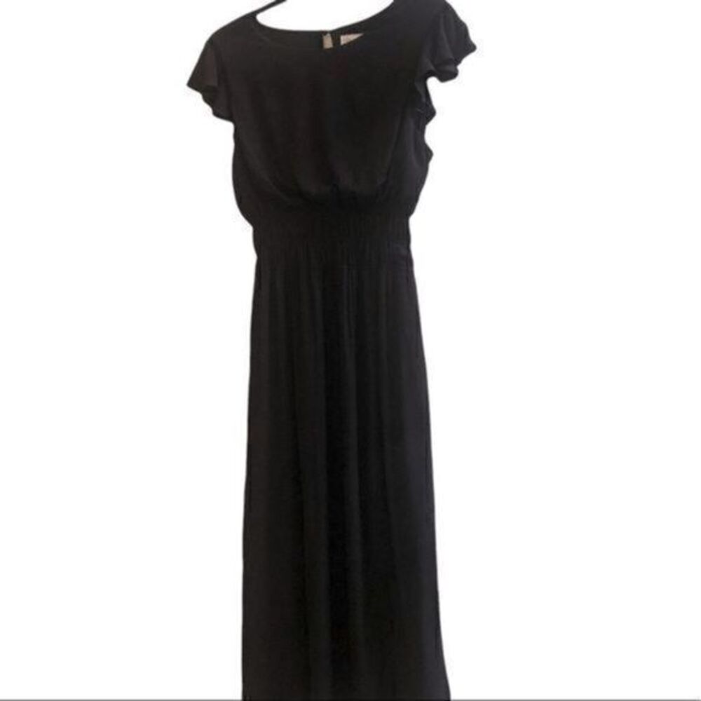 Le lis Black Cinched Waist Cap Sleeves Dress with Back Cu…‎